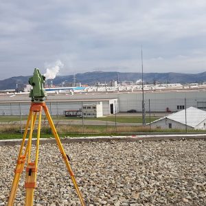 Trasarea axelor și punctelor caracteristice ale construcțiilor